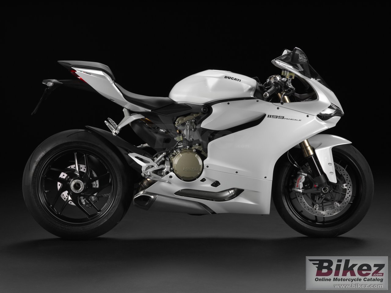 Big Ducati 1199 panigale picture and wallpaper from Bikez.com